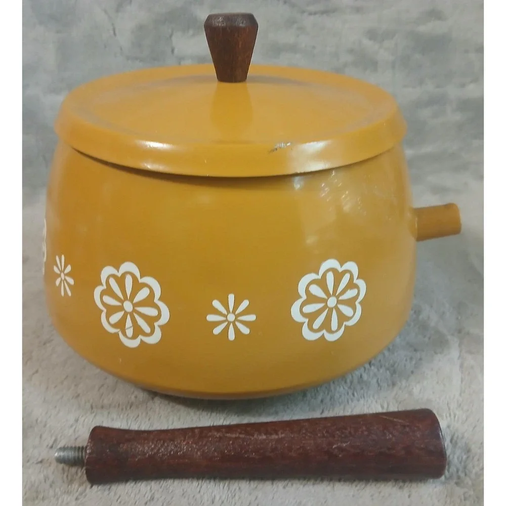 Vintage Nevco Harvest Gold Floral 2 Quart Fondue Set 70s MCM w/ Forks Box Yellow
